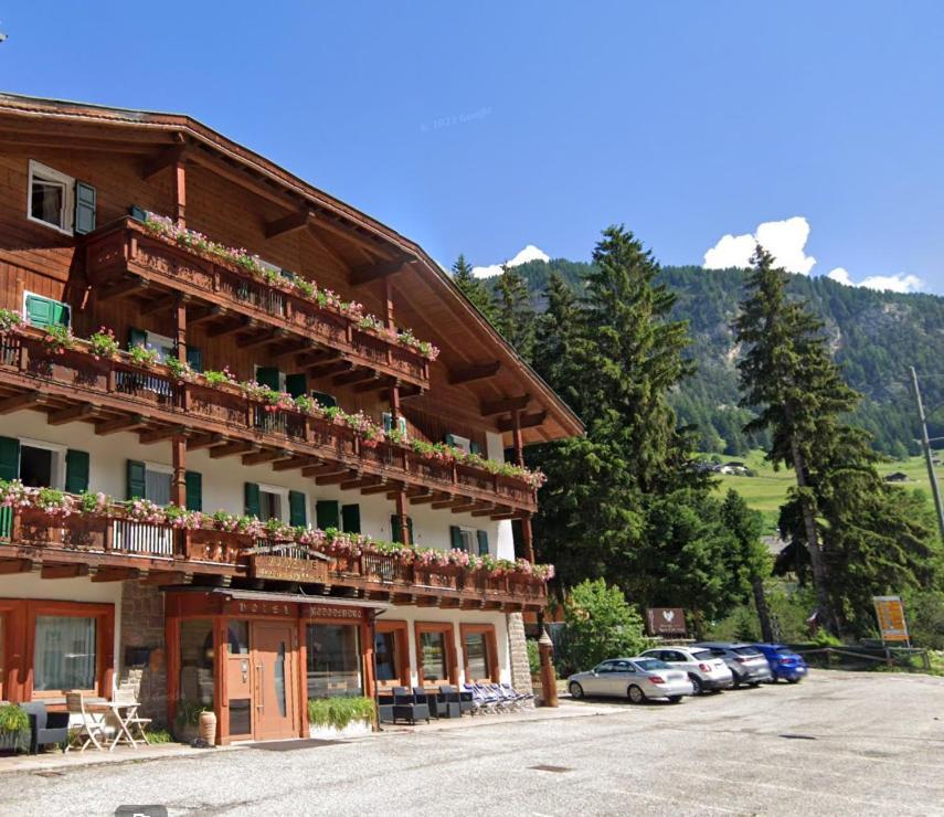 Hotel Rododendro Campitello di Fassa Eksteriør billede
